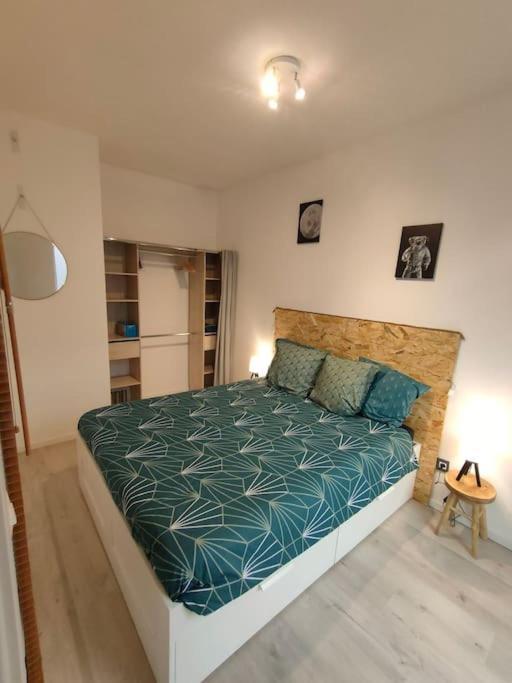 Patio Cosy Apartment Thizy-les-Bourgs Exterior photo